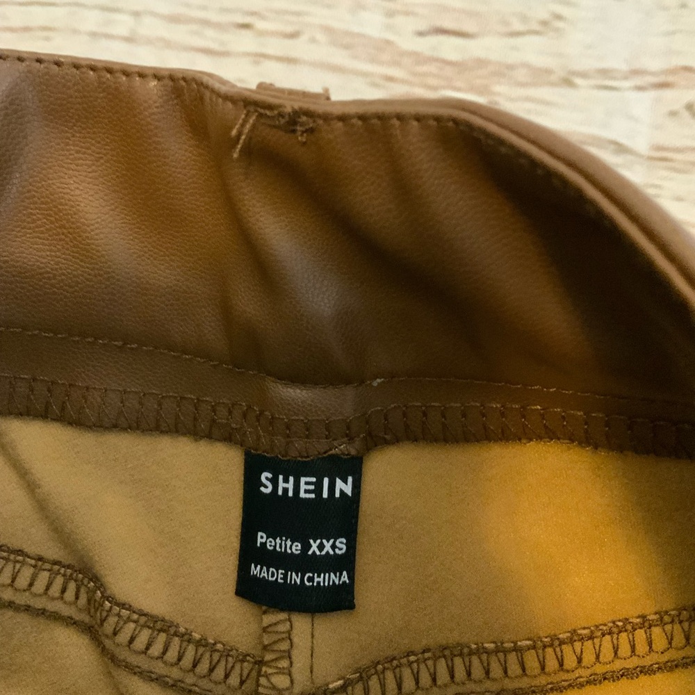 SHEIN Petite XXS Brown Faux Leather Pants Straight Leg Espresso Coffee Aesthetic - Picture 2 of 3